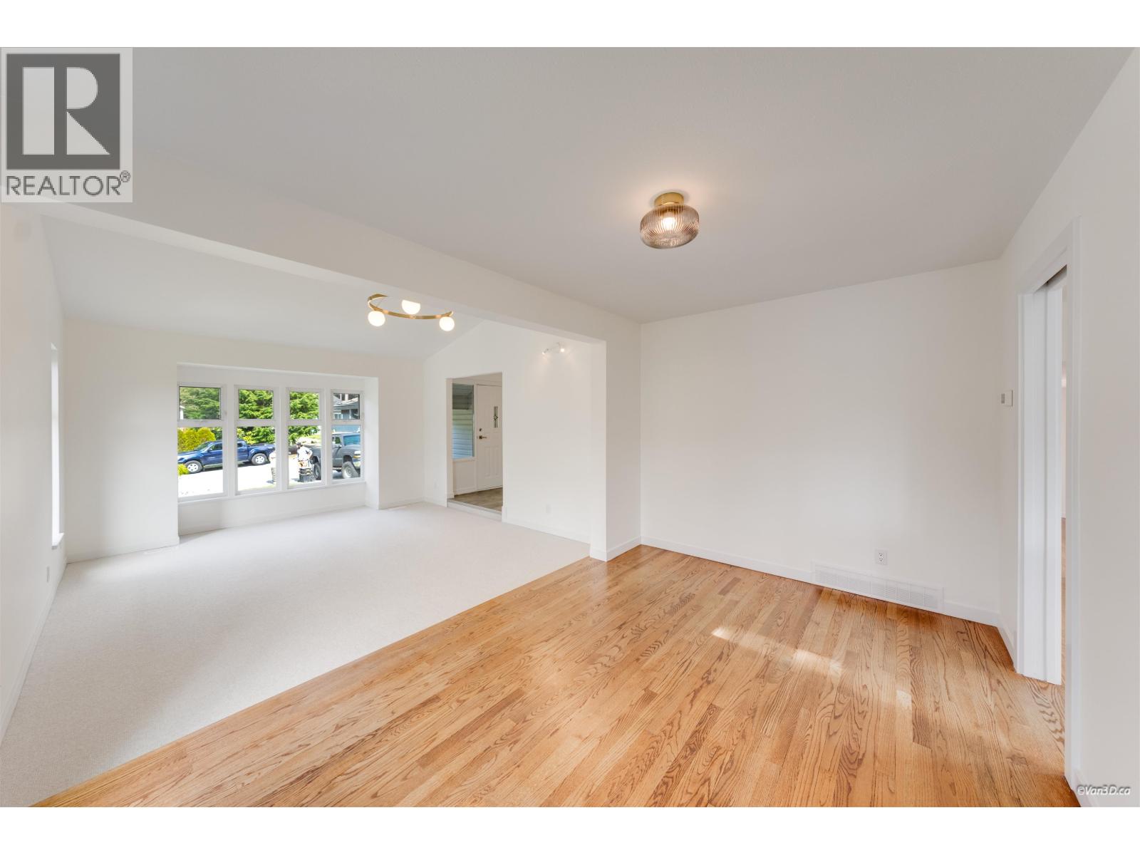 1004 Pia Road, Squamish, British Columbia  V0N 1T0 - Photo 6 - R3114959