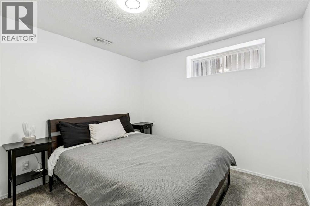 214 Cougarstone Circle Sw, Calgary, Alberta  T3H 4W5 - Photo 33 - A2297016
