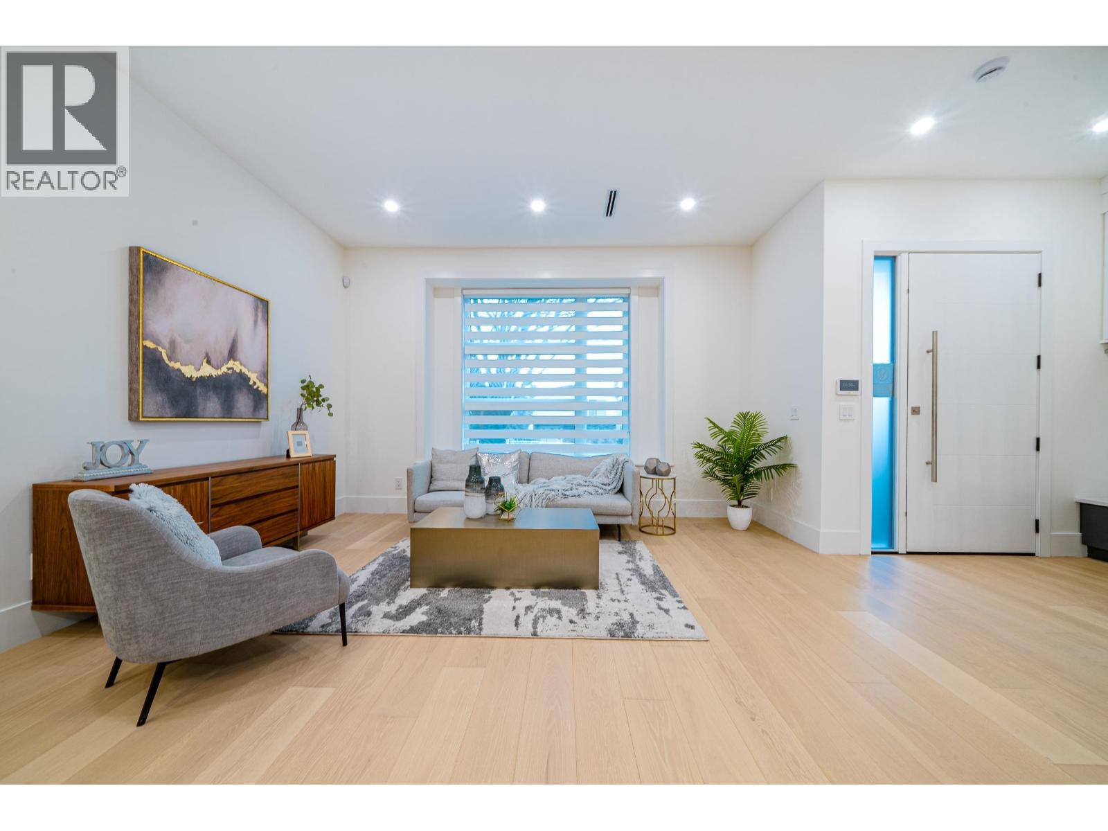 2 4210 UNION STREET, Burnaby, British Columbia