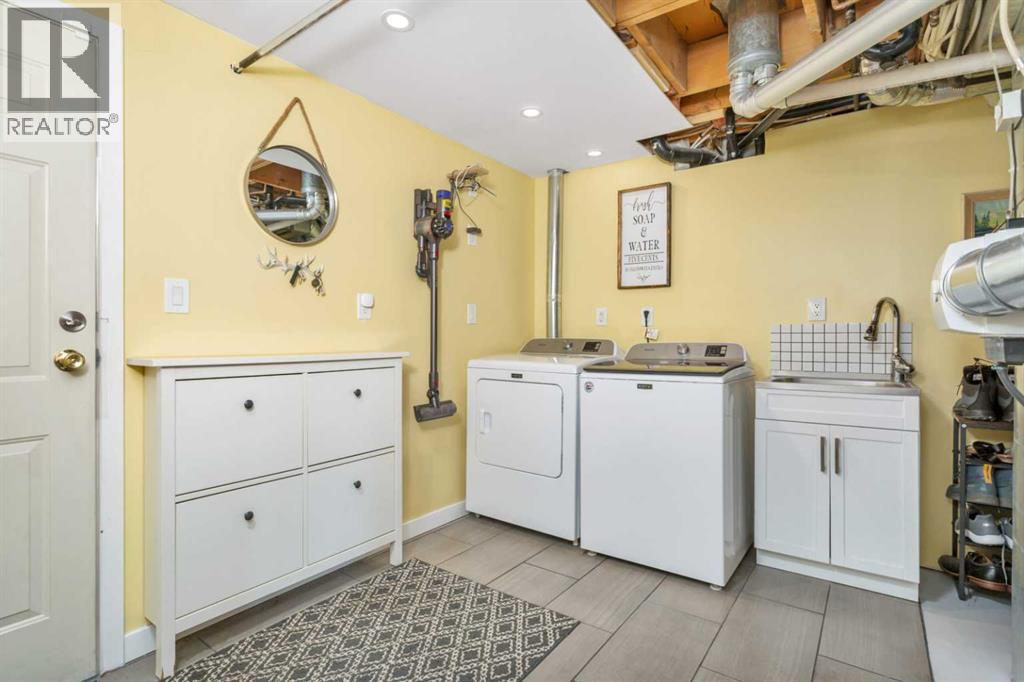 11 Pearson Crescent, Red Deer, Alberta  T4P 1L8 - Photo 32 - A2304050