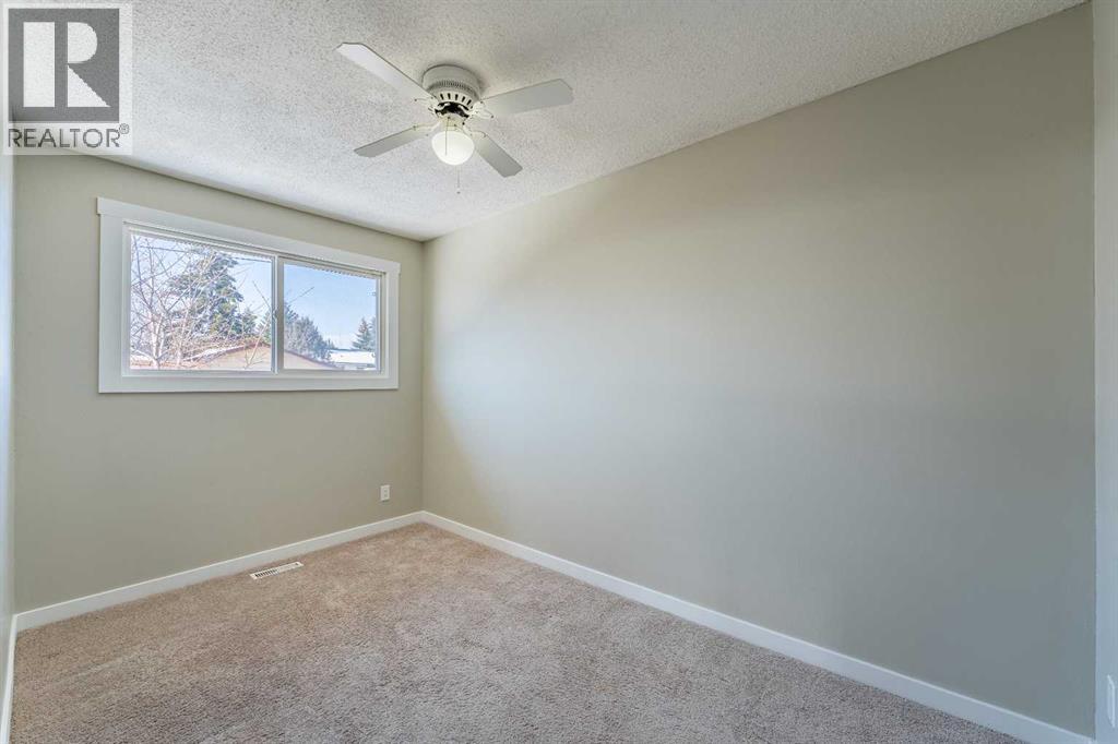 528 Queensland Place SE, Calgary, Alberta  T2J 4T3 - Photo 15 - A2303211