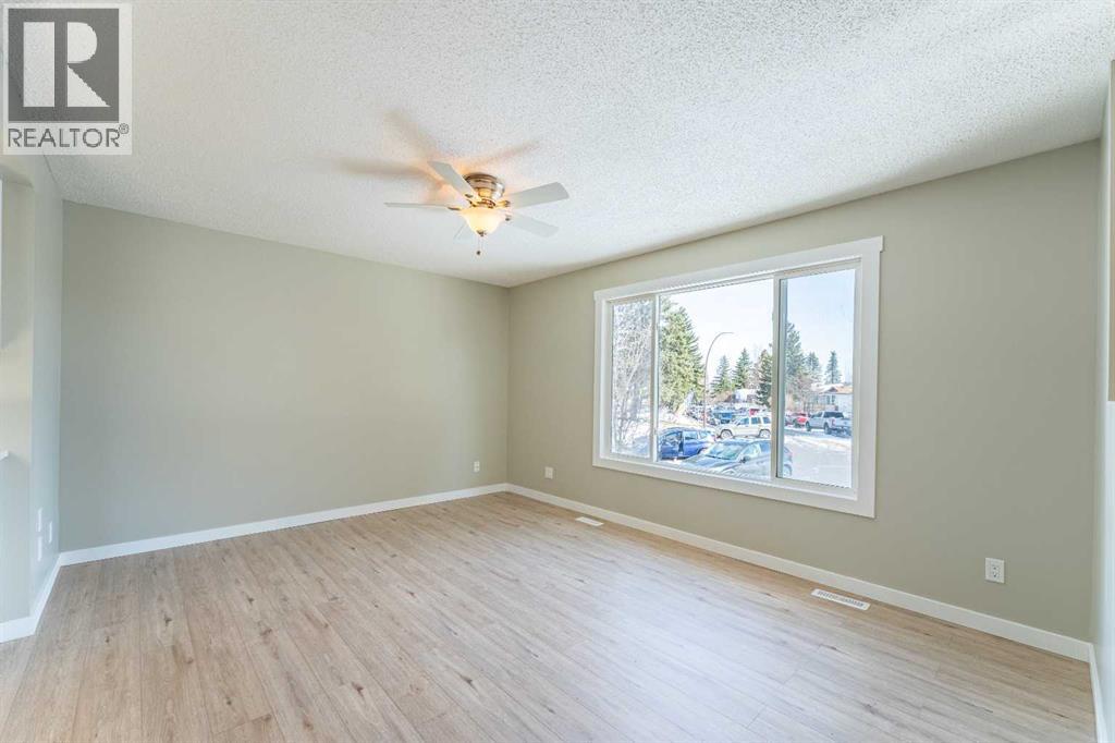 528 Queensland Place SE, Calgary, Alberta  T2J 4T3 - Photo 6 - A2303211