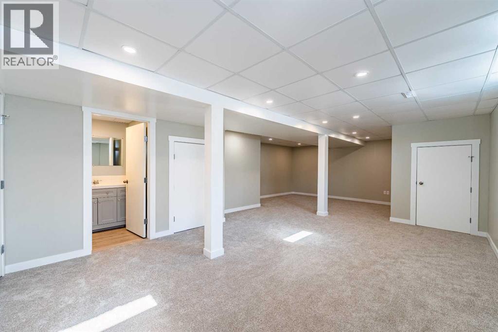 528 Queensland Place SE, Calgary, Alberta  T2J 4T3 - Photo 22 - A2303211