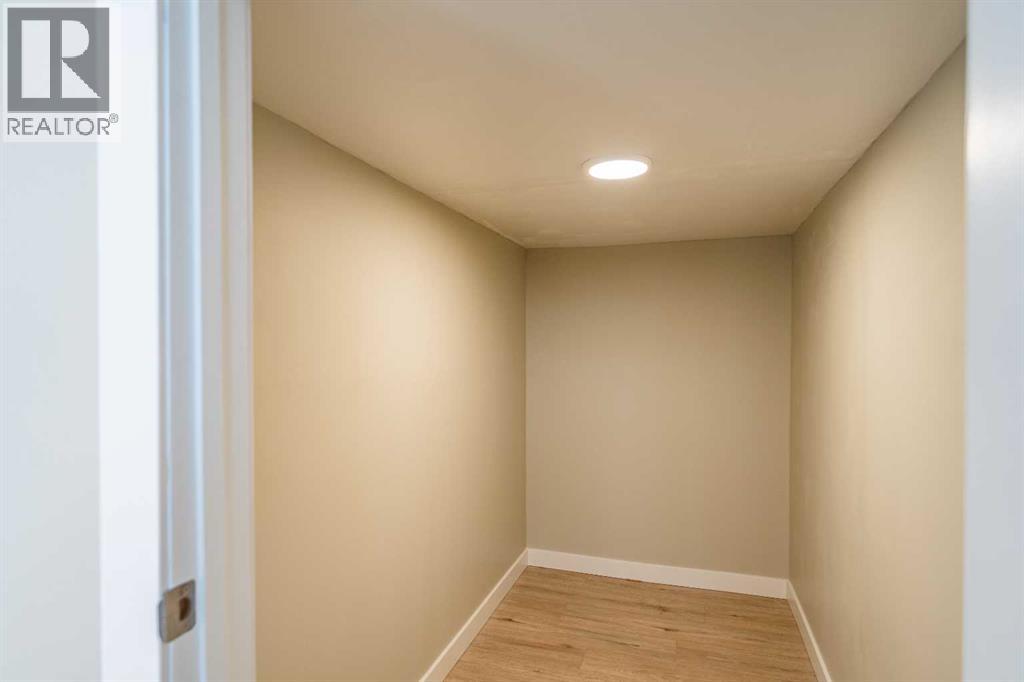 528 Queensland Place SE, Calgary, Alberta  T2J 4T3 - Photo 24 - A2303211