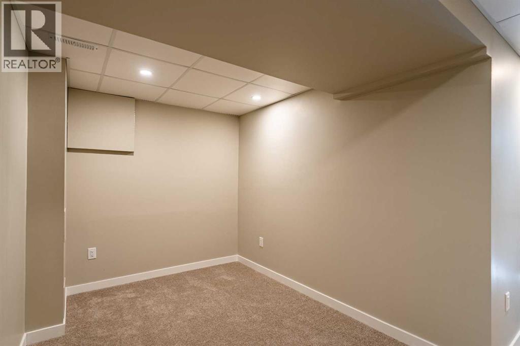 528 Queensland Place SE, Calgary, Alberta  T2J 4T3 - Photo 28 - A2303211