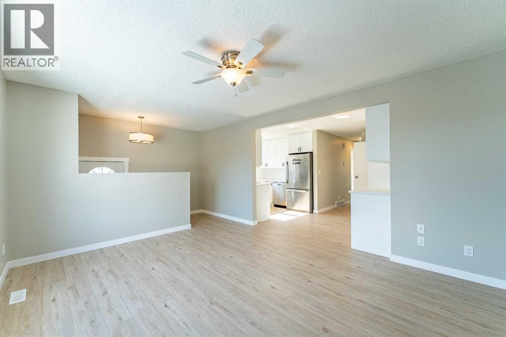 528 Queensland Place SE, Calgary, Alberta  T2J 4T3 - Photo 7 - A2303211