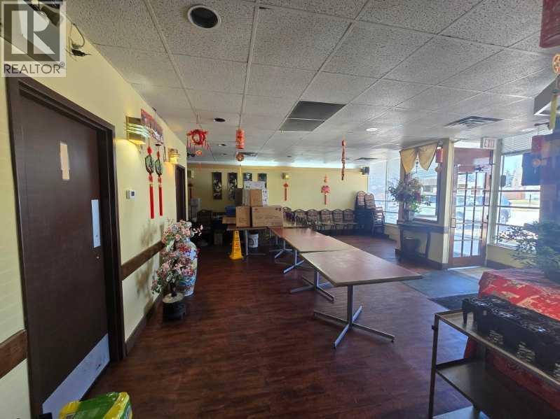 430 Acadia Drive SE, Calgary, Alberta  T2J 0A9 - Photo 2 - A2304444