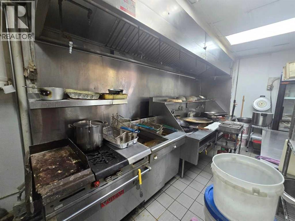 430 Acadia Drive SE, Calgary, Alberta  T2J 0A9 - Photo 11 - A2304444