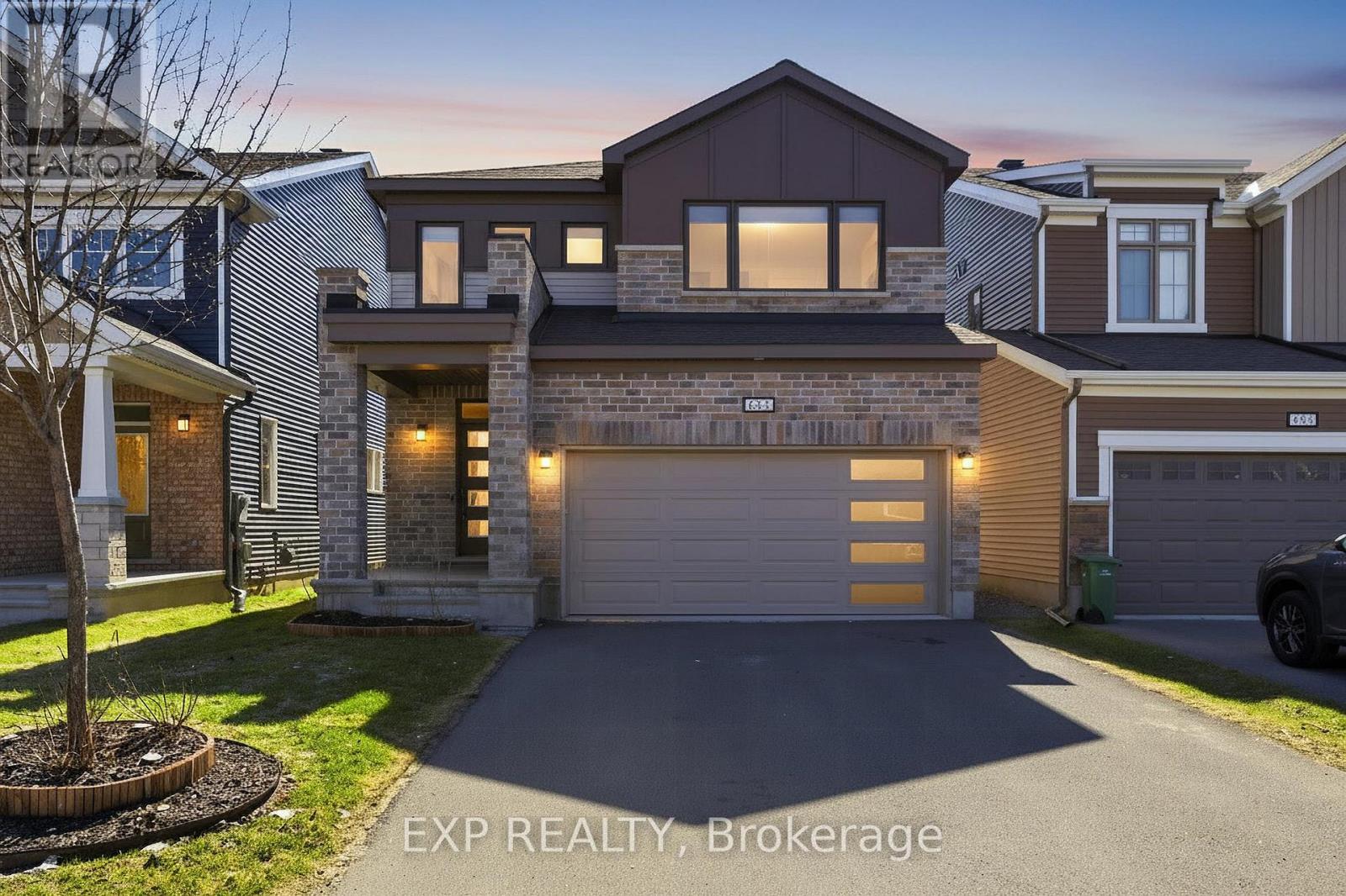 652 CONTINENTAL AVENUE, Ottawa, Ontario