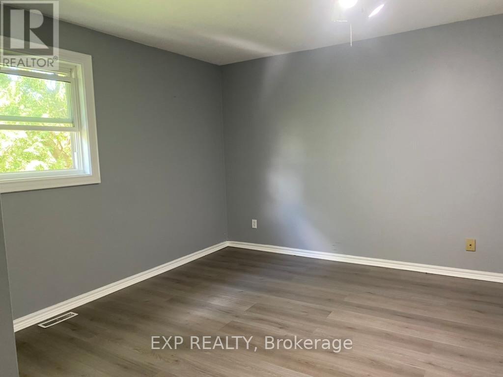 7b Clarendon Avenue, St. Catharines, Ontario  L2P 1G1 - Photo 15 - X13033404