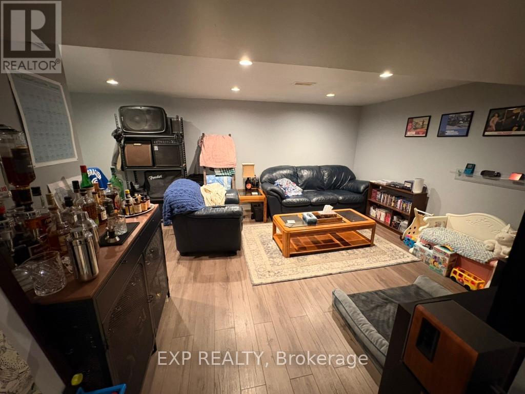 7b Clarendon Avenue, St. Catharines, Ontario  L2P 1G1 - Photo 23 - X13033404