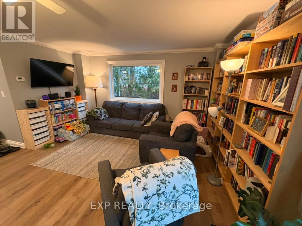 7b Clarendon Avenue, St. Catharines, Ontario  L2P 1G1 - Photo 9 - X13033404