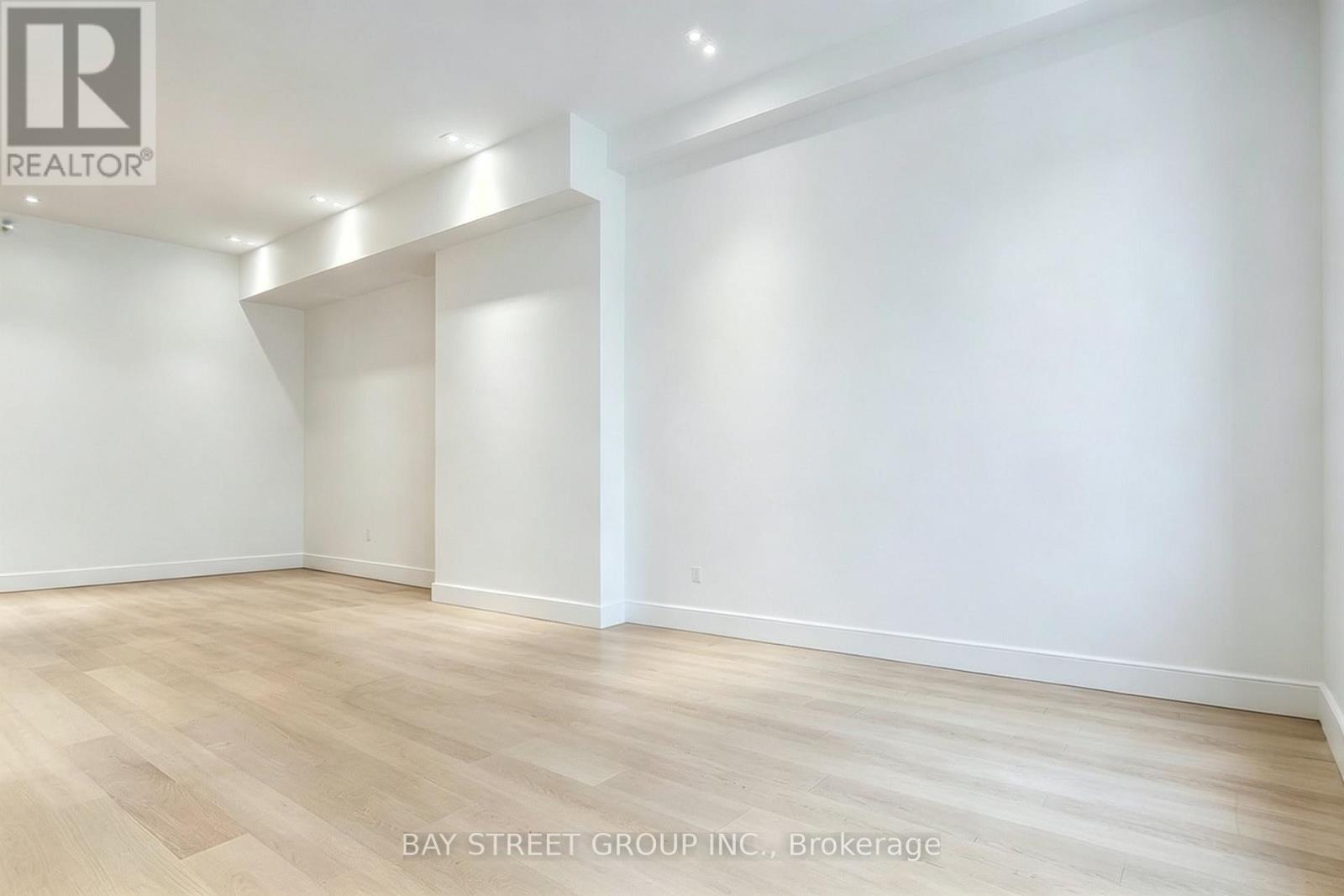 329 Clinton Street, Toronto, Ontario  M6G 2Y7 - Photo 13 - C12847242