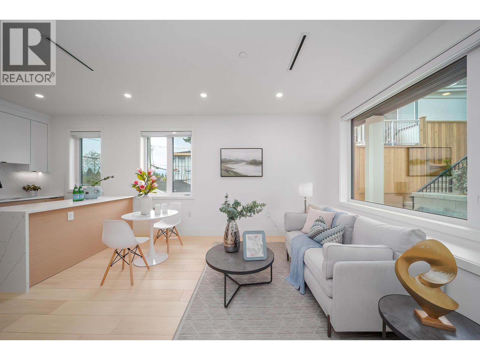 5593 Fleming Street, Vancouver, British Columbia  V5P 3G1 - Photo 14 - R3114974