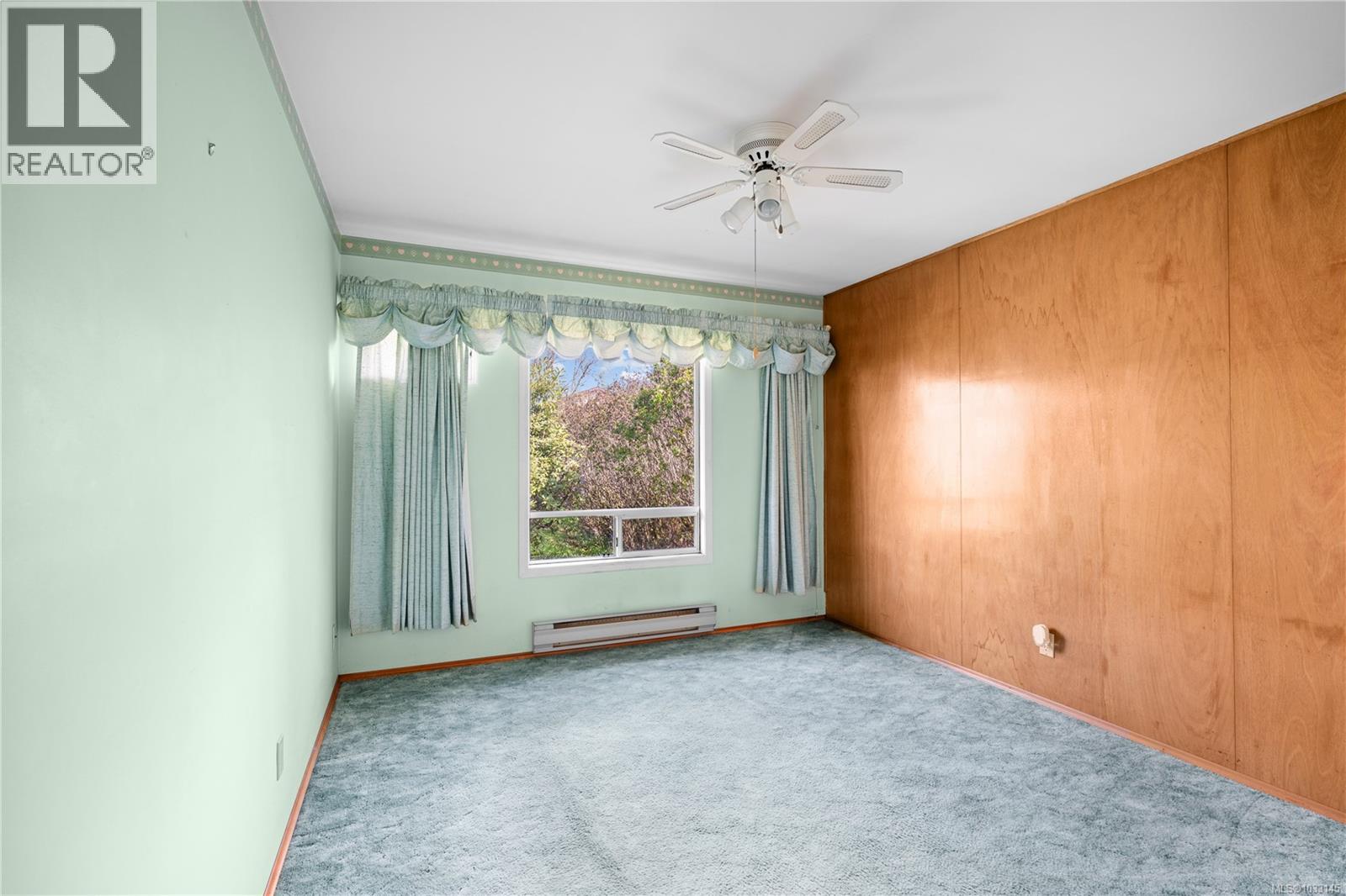 625 Broadway St, Saanich, British Columbia  V8Z 2G5 - Photo 19 - 1033145