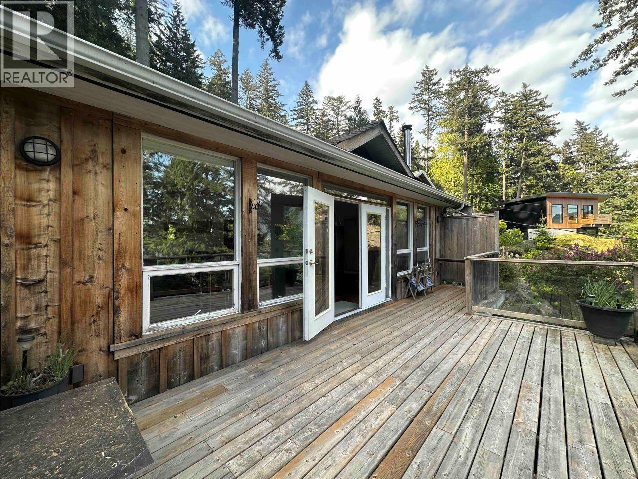 1482 Eagle Cliff Road, Bowen Island, British Columbia  V0N 1G1 - Photo 4 - R3114987