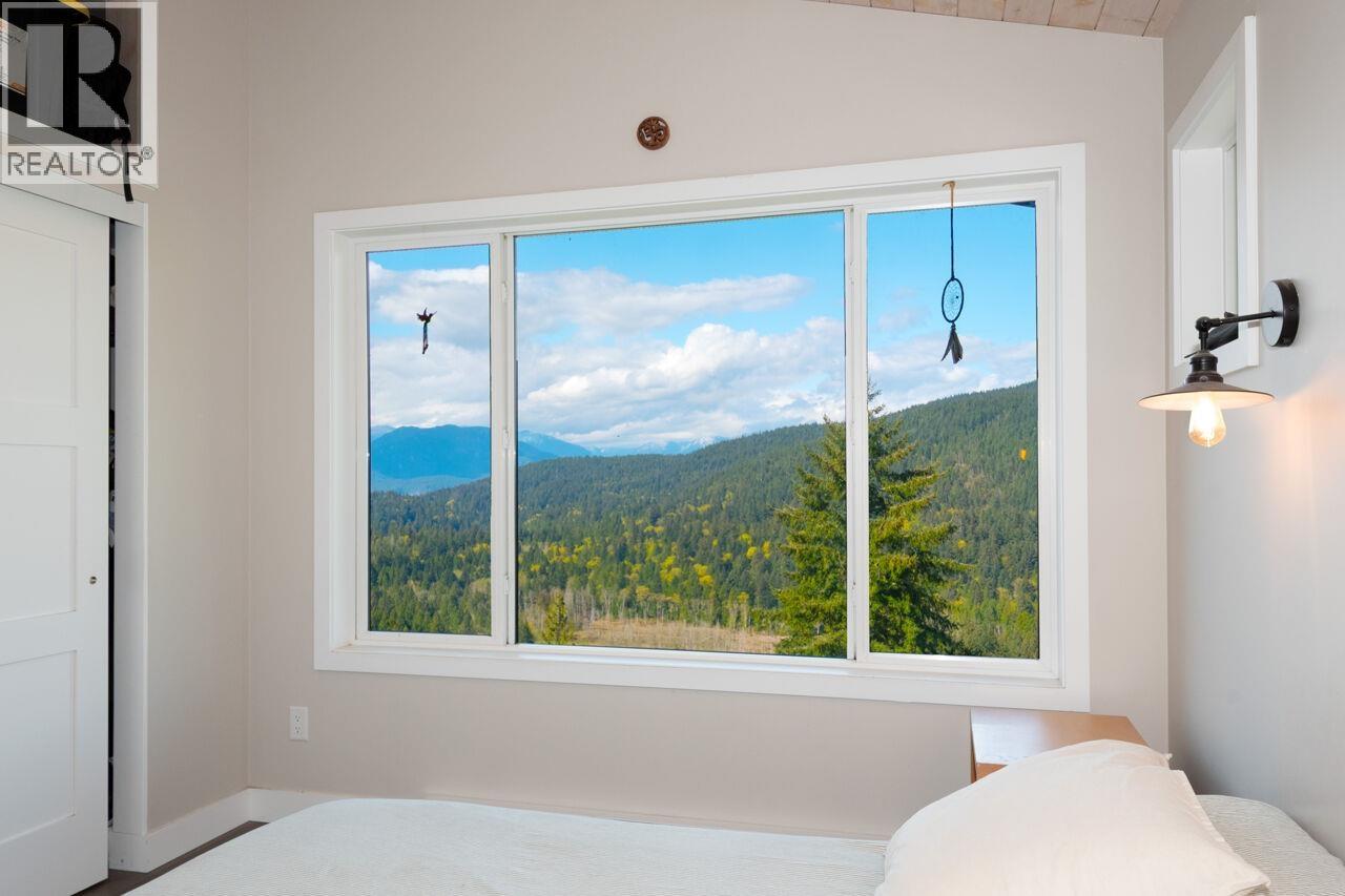 897 Rivendell Drive, Bowen Island, British Columbia  V0N 1G1 - Photo 15 - R3114988