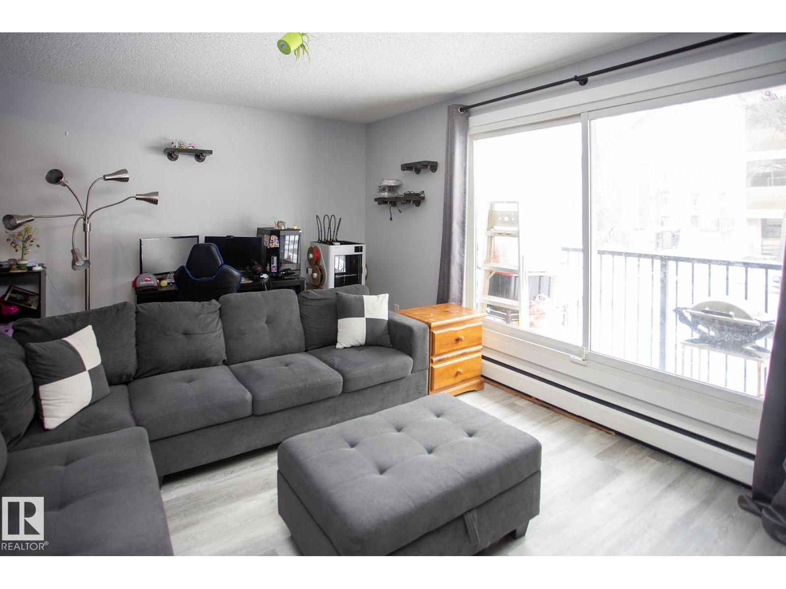 #201 10606 123 ST NW, edmonton, Alberta