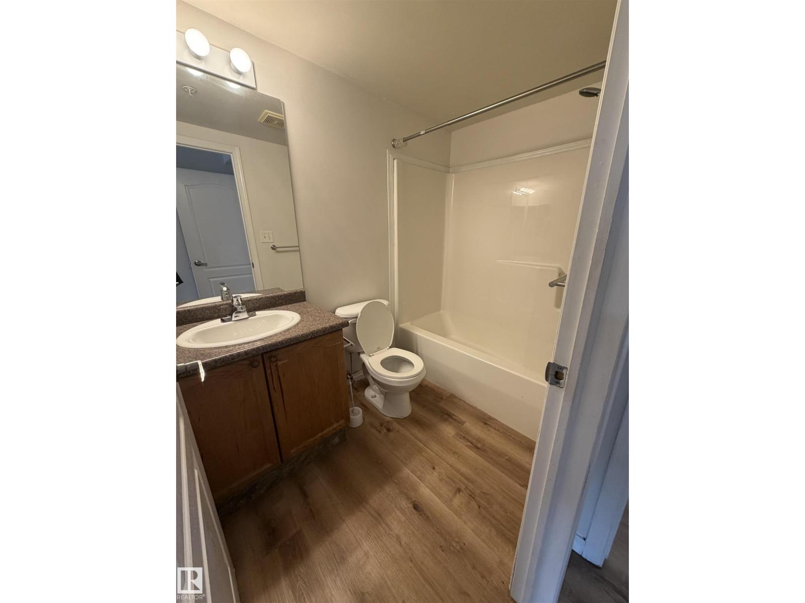 #104 8119 112 Av Nw Nw, Edmonton, Alberta  T5B 0G1 - Photo 10 - E4483651