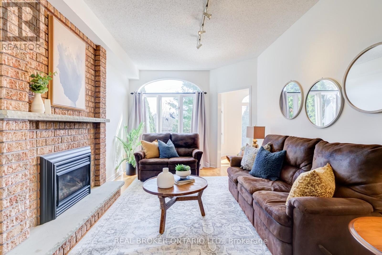 886 Darwin Drive, Pickering, Ontario  L1X 2P8 - Photo 15 - E13033424