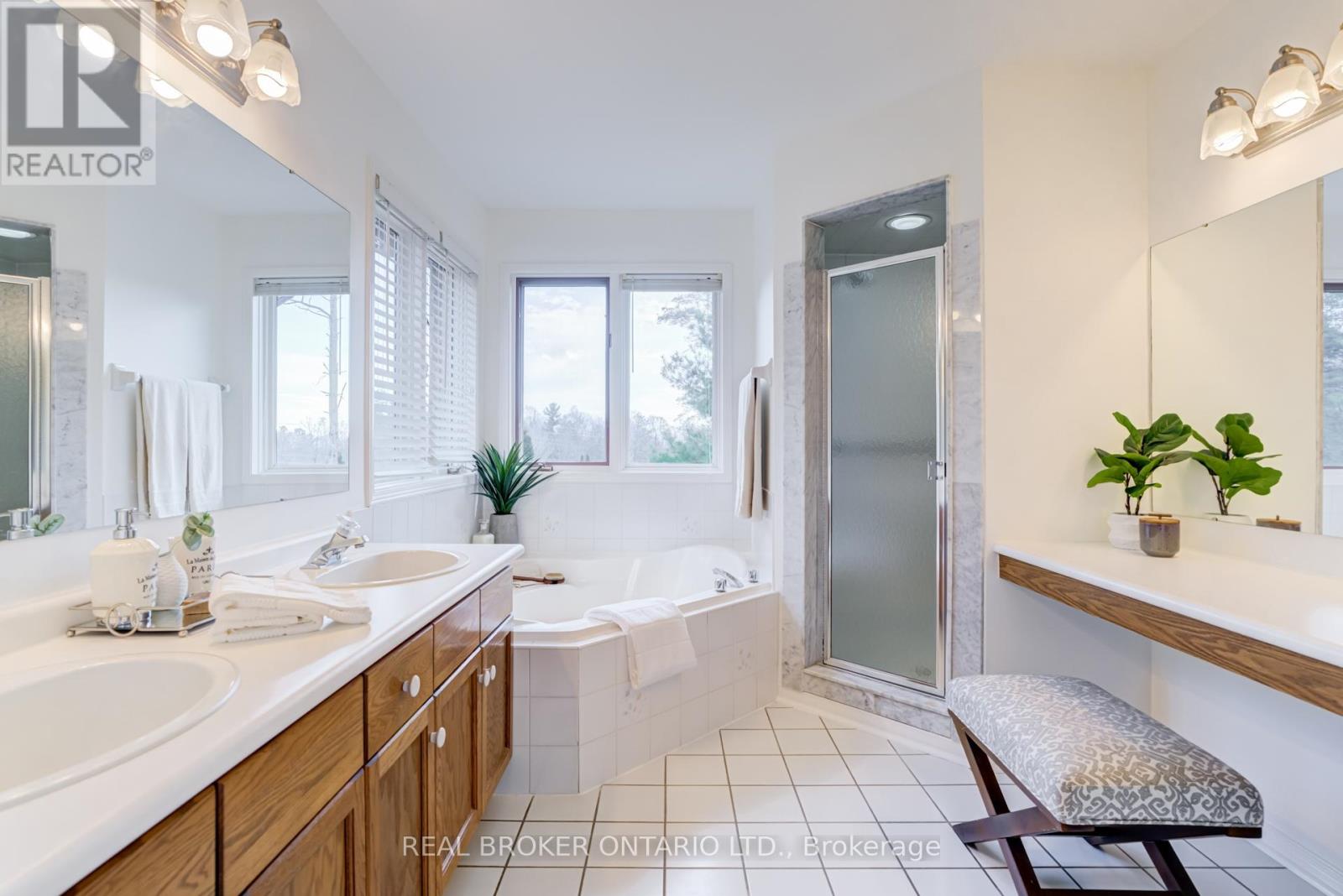 886 Darwin Drive, Pickering, Ontario  L1X 2P8 - Photo 21 - E13033424