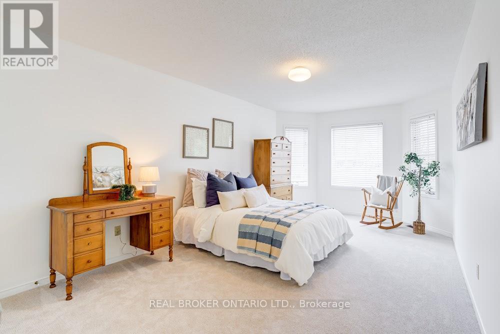 886 Darwin Drive, Pickering, Ontario  L1X 2P8 - Photo 23 - E13033424