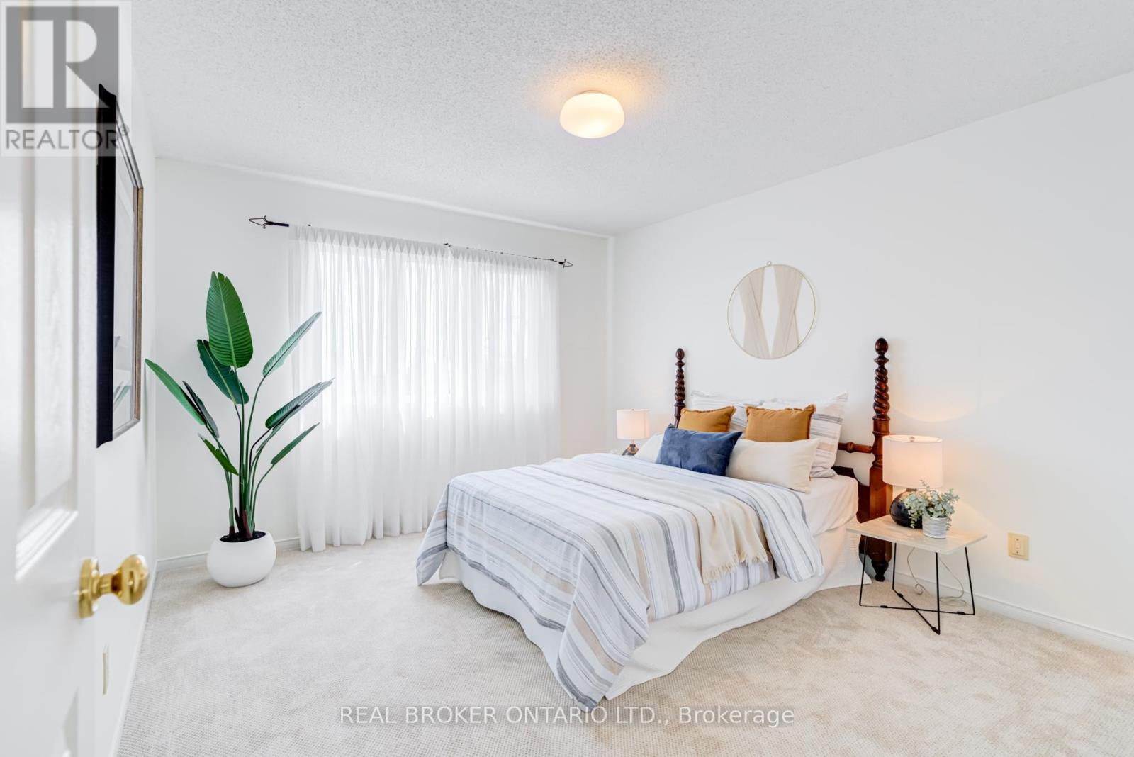 886 Darwin Drive, Pickering, Ontario  L1X 2P8 - Photo 25 - E13033424