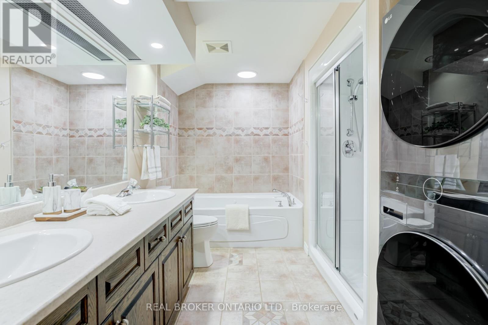 886 Darwin Drive, Pickering, Ontario  L1X 2P8 - Photo 42 - E13033424