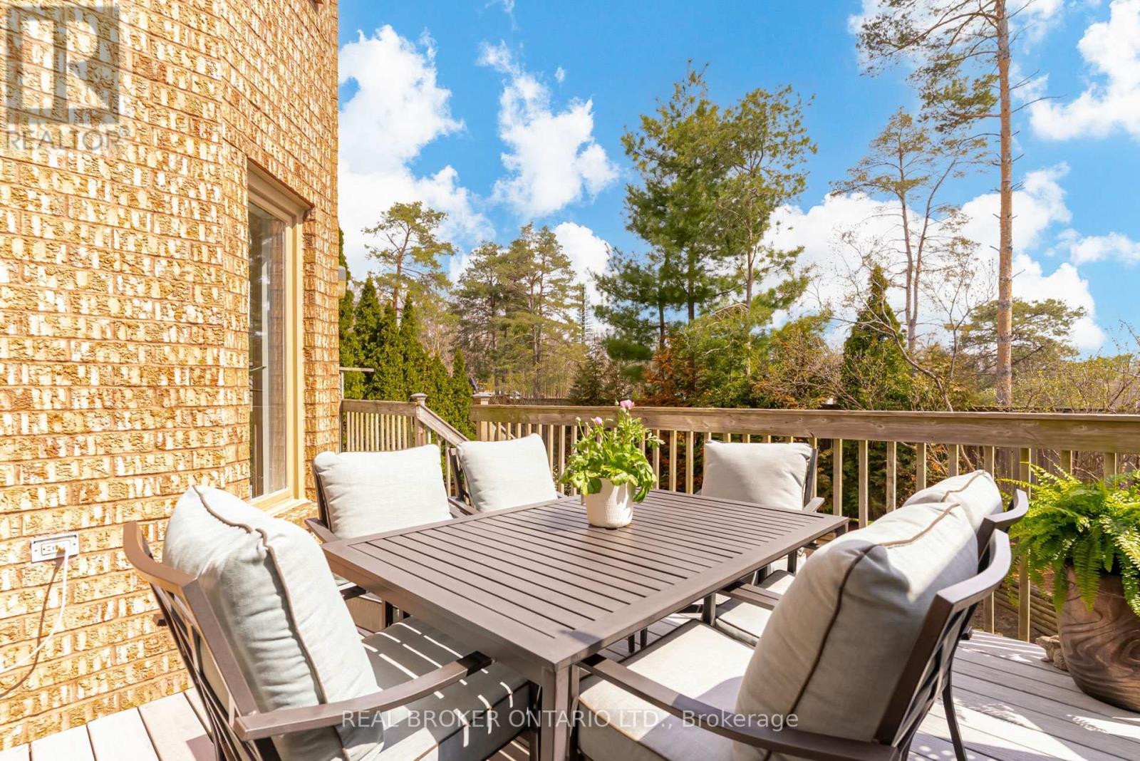 886 Darwin Drive, Pickering, Ontario  L1X 2P8 - Photo 44 - E13033424