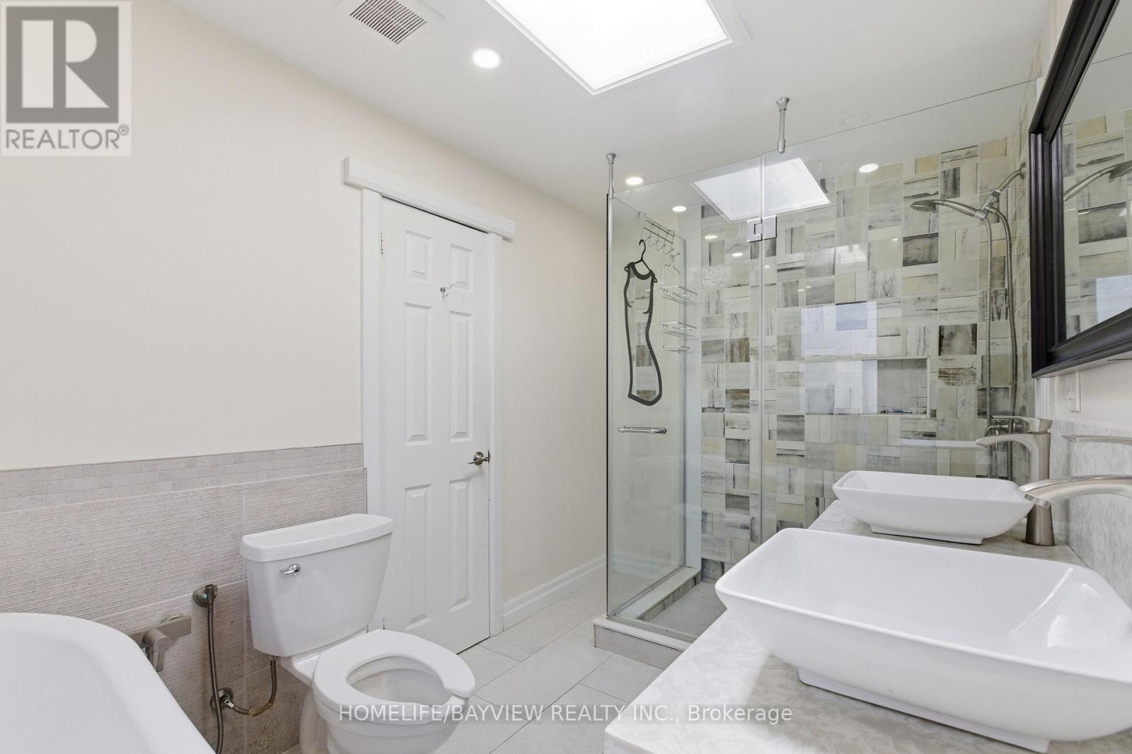 70 Royal Orchard Boulevard, Markham, Ontario  L3T 3C5 - Photo 17 - N13033408