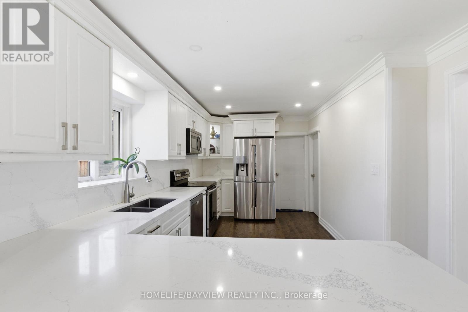 70 Royal Orchard Boulevard, Markham, Ontario  L3T 3C5 - Photo 7 - N13033408