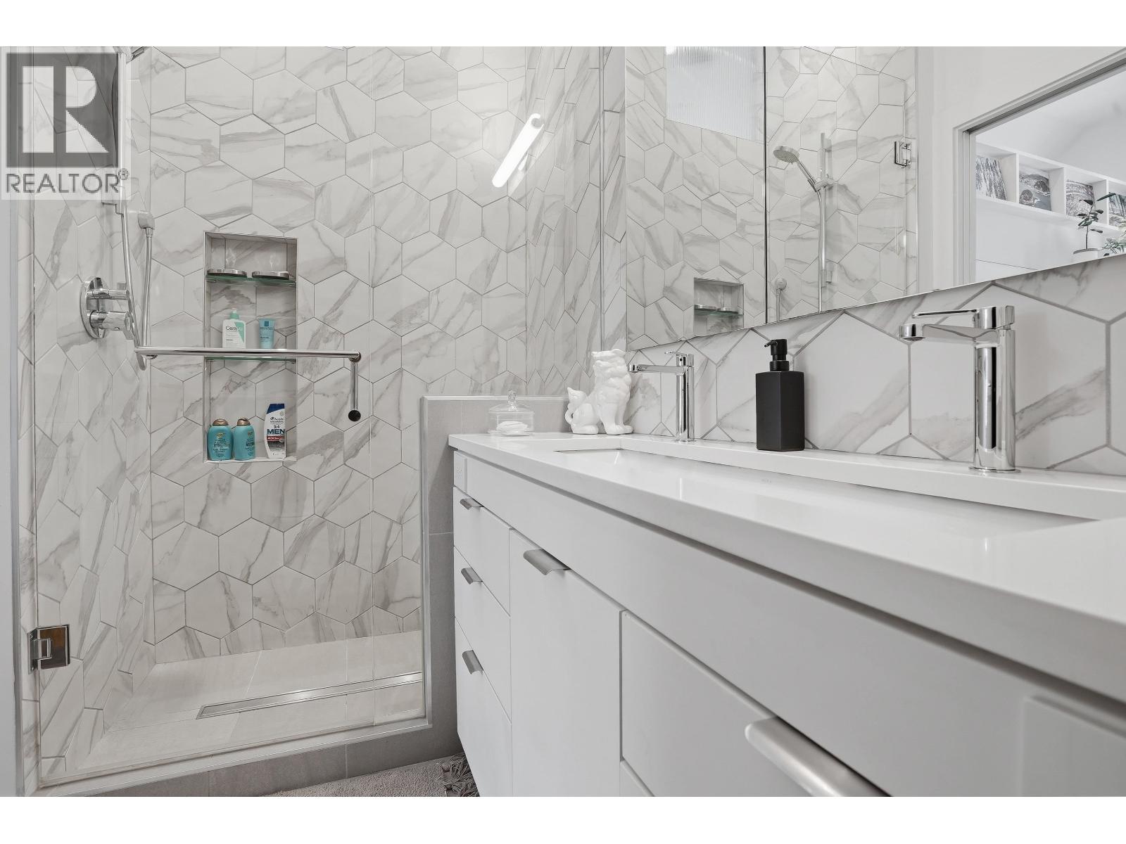 73 E 27th Avenue, Vancouver, British Columbia  V5V 2K2 - Photo 11 - R3114951