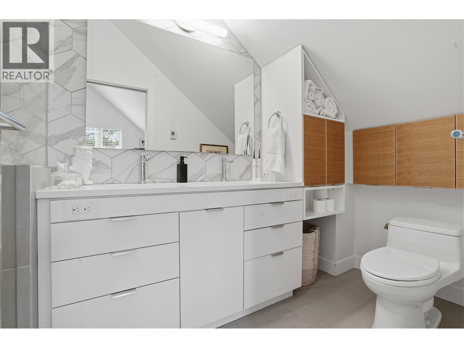 73 E 27th Avenue, Vancouver, British Columbia  V5V 2K2 - Photo 12 - R3114951