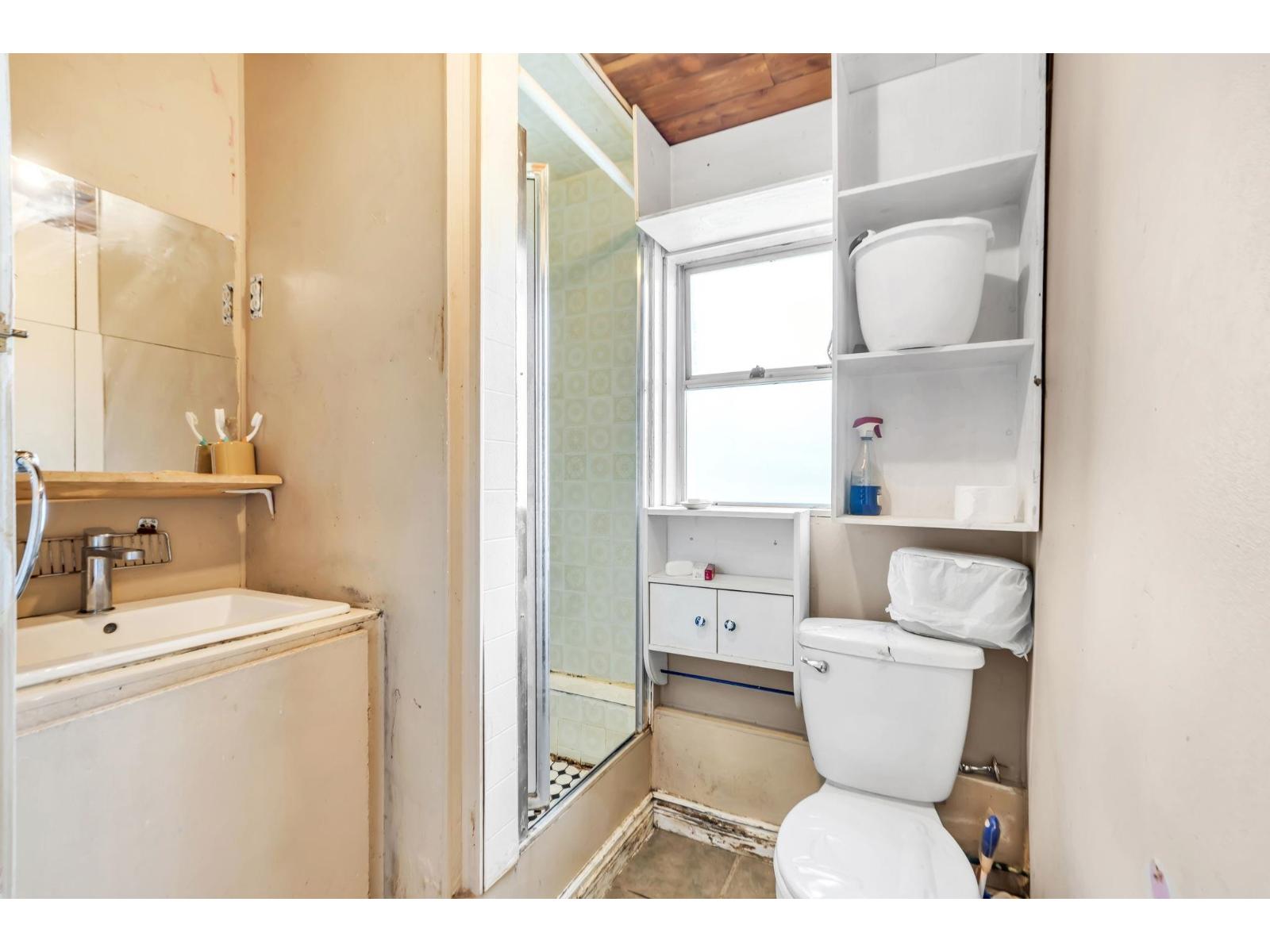 2680 Victoria Street, Abbotsford, British Columbia  V2T 2T5 - Photo 12 - R3113849