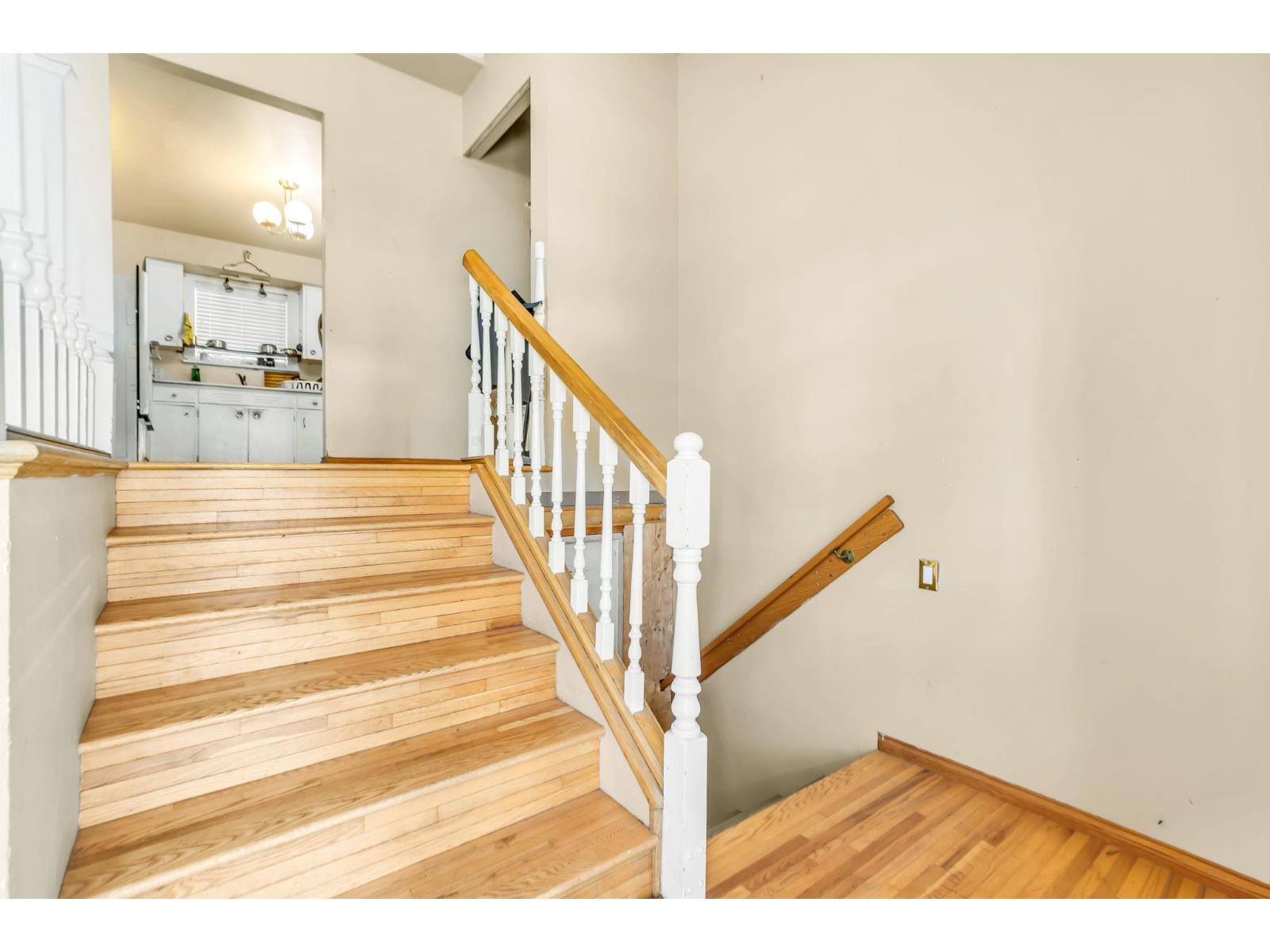 2680 Victoria Street, Abbotsford, British Columbia  V2T 2T5 - Photo 3 - R3113849