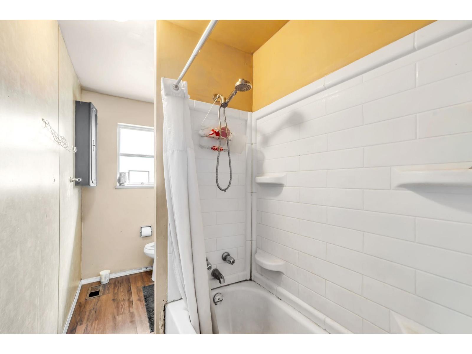 2680 Victoria Street, Abbotsford, British Columbia  V2T 2T5 - Photo 8 - R3113849