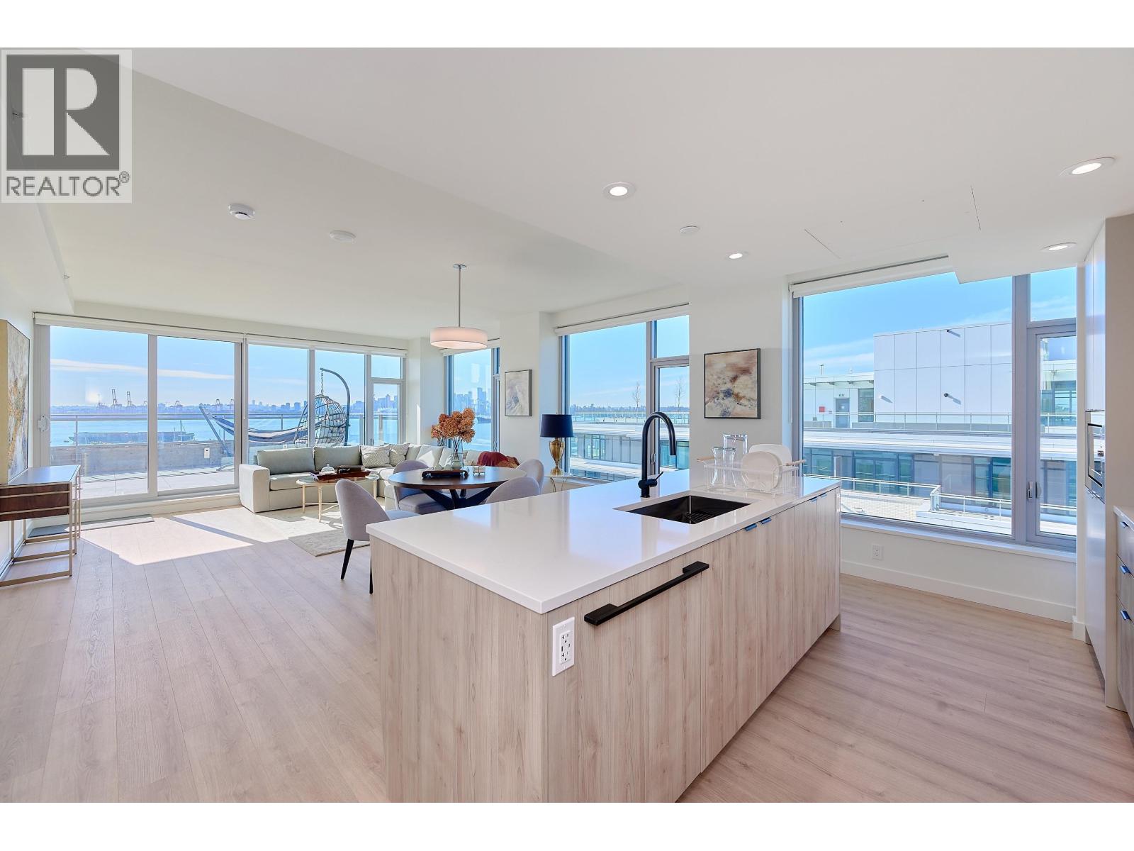 807 755 Harbourside Drive, North Vancouver, British Columbia  V7P 0G1 - Photo 12 - R3114949