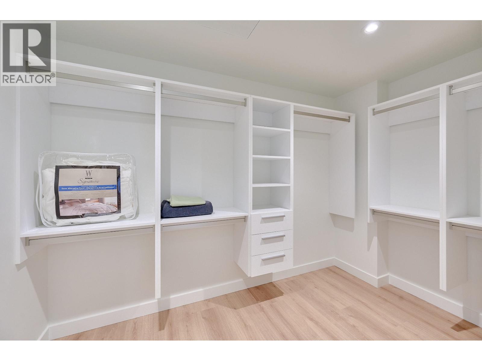 807 755 Harbourside Drive, North Vancouver, British Columbia  V7P 0G1 - Photo 24 - R3114949