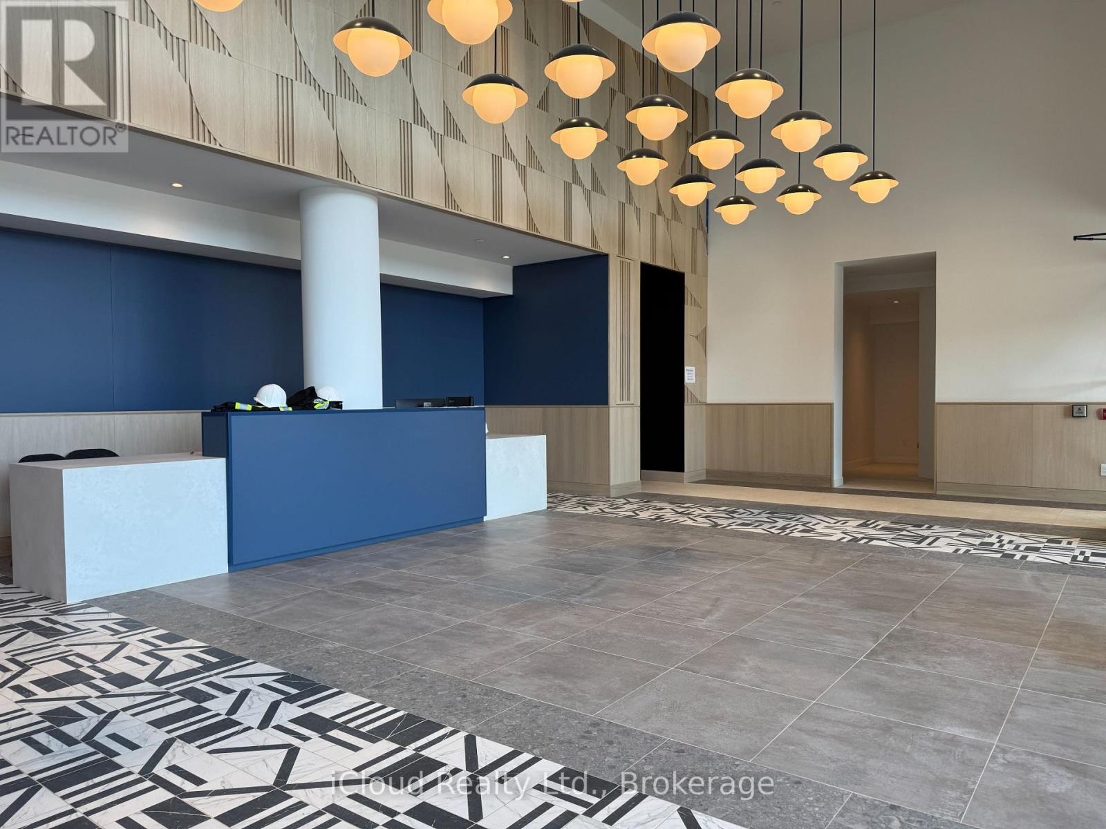 211 - 4878 Powers Common, Burlington, Ontario  L7M 2B4 - Photo 2 - W12987130