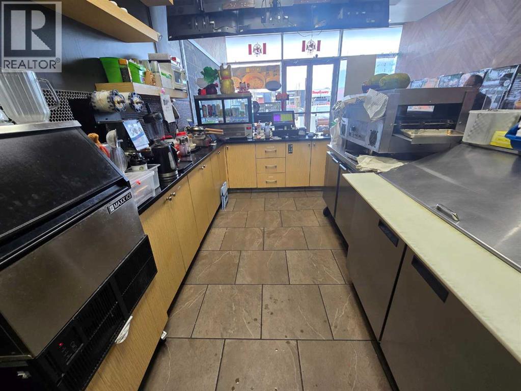 971 64 Avenue NE, Calgary, Alberta  T2E 9b7 - Photo 13 - A2304474