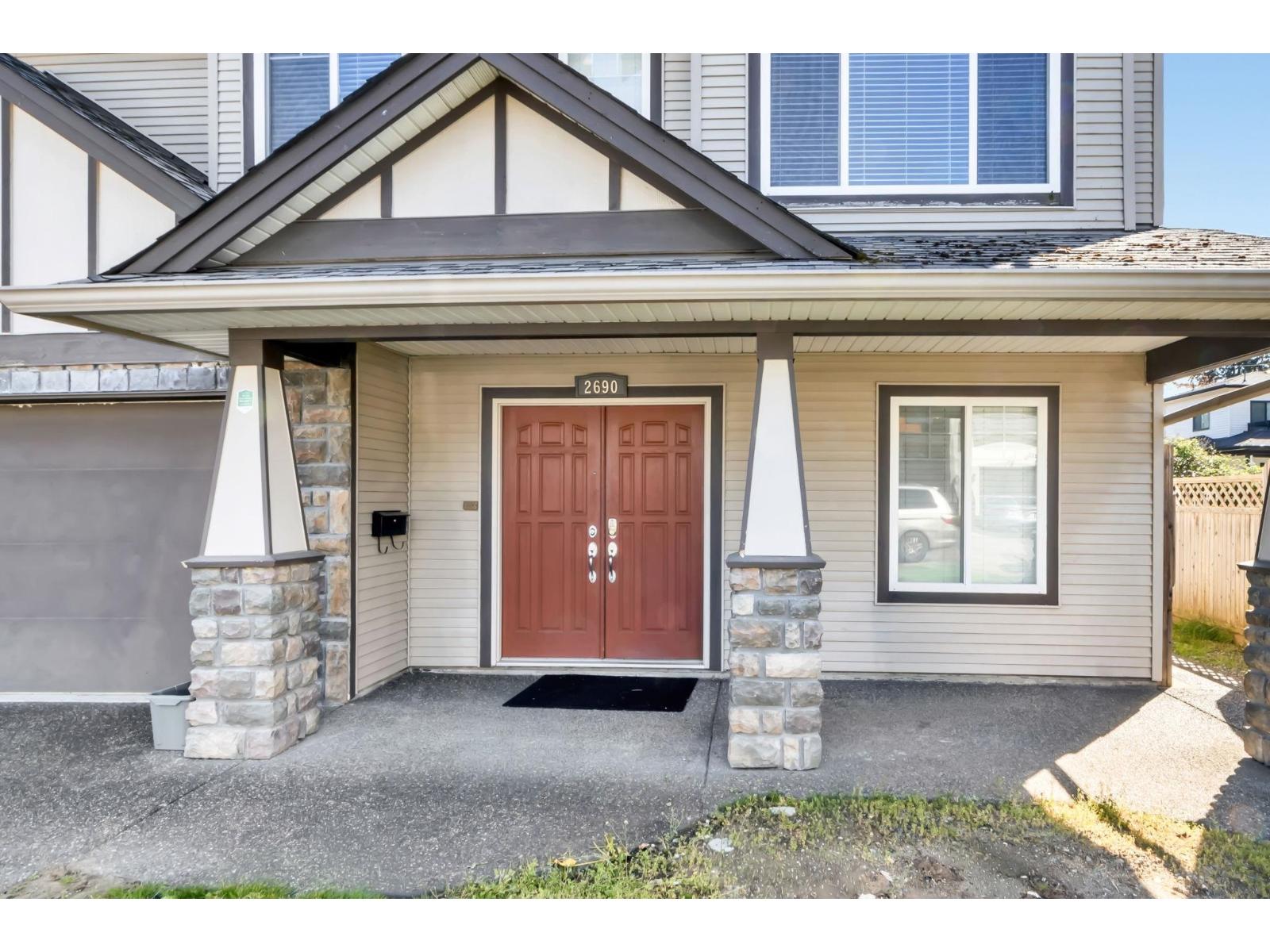 2690 Victoria Street, Abbotsford, British Columbia  V2T 2T5 - Photo 3 - R3113899
