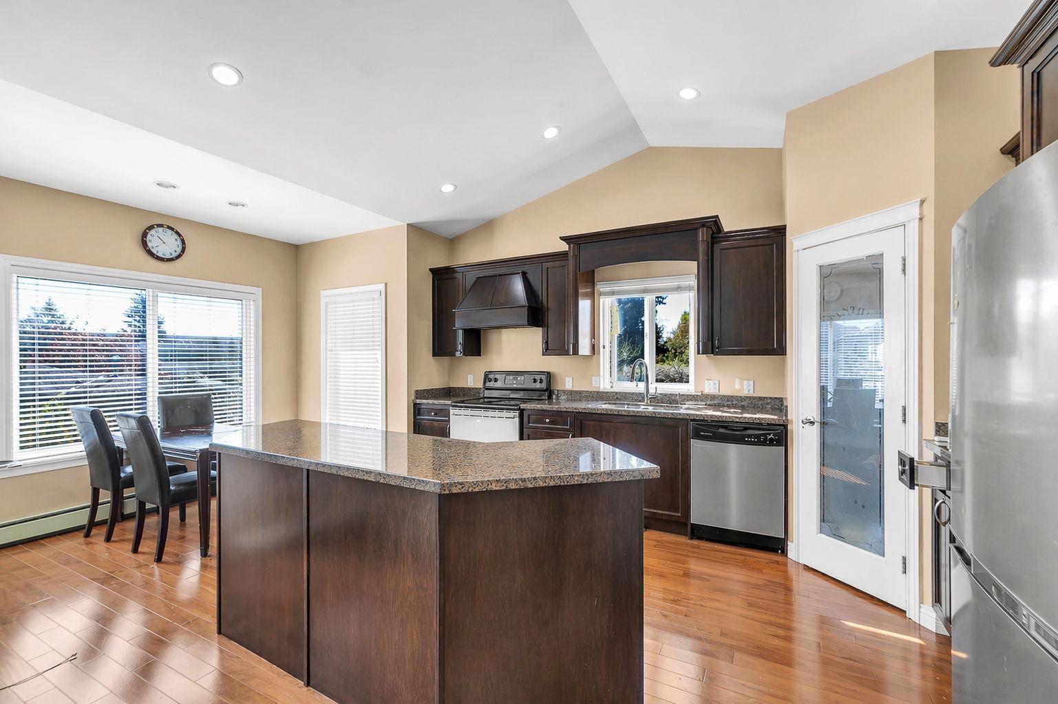 2690 Victoria Street, Abbotsford, British Columbia  V2T 2T5 - Photo 12 - R3113899