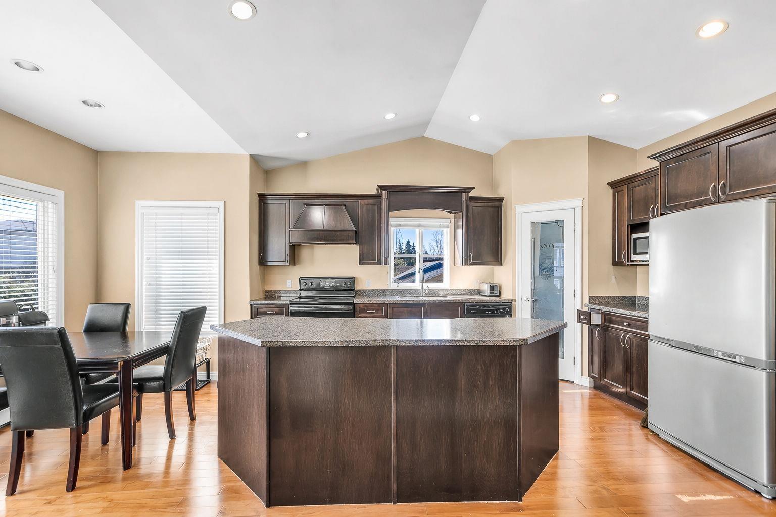 2690 Victoria Street, Abbotsford, British Columbia  V2T 2T5 - Photo 11 - R3113899