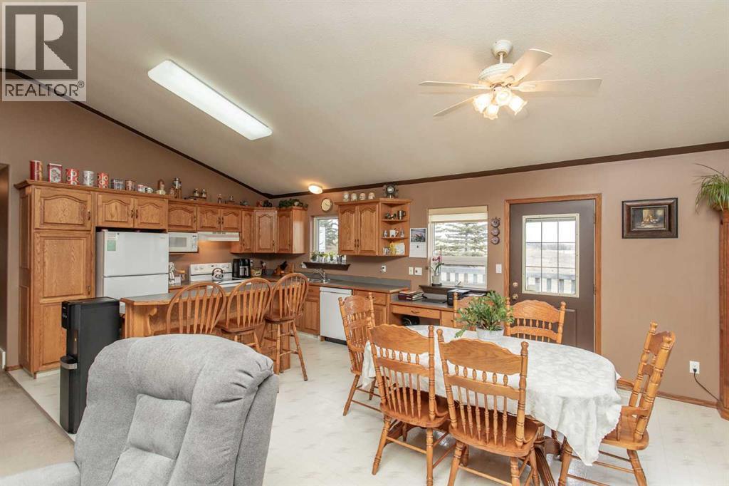 39515 Range Road 254, Rural Lacombe County, Alberta  T4L 2N4 - Photo 9 - A2302983