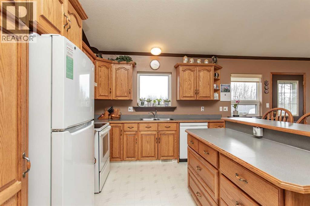 39515 Range Road 254, Rural Lacombe County, Alberta  T4L 2N4 - Photo 11 - A2302983