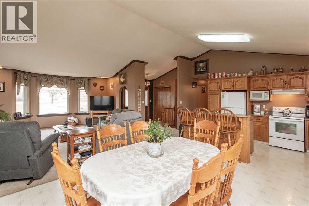 39515 Range Road 254, Rural Lacombe County, Alberta  T4L 2N4 - Photo 6 - A2302983