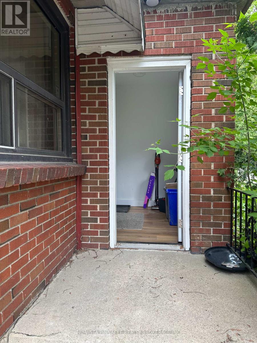 101 Oxford Street W, London North, Ontario  N6H 1R8 - Photo 3 - X13033456