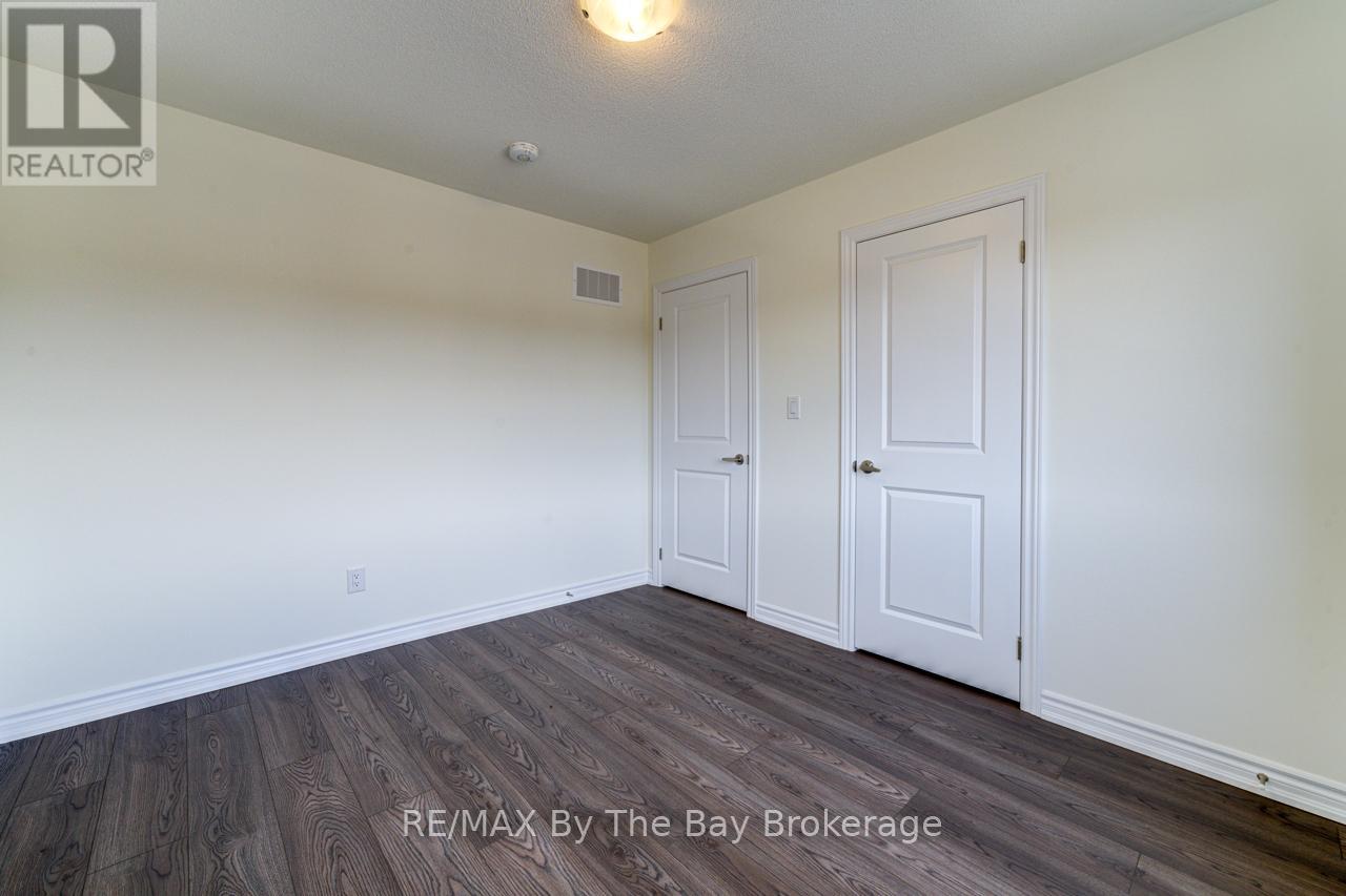 8 Federica Crescent, Wasaga Beach, Ontario  L9Z 0N6 - Photo 26 - S13033468