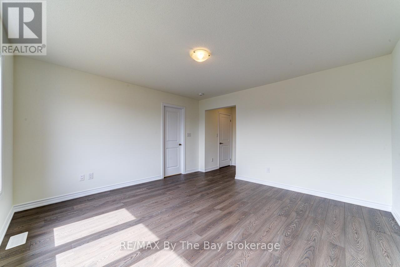 8 Federica Crescent, Wasaga Beach, Ontario  L9Z 0N6 - Photo 30 - S13033468