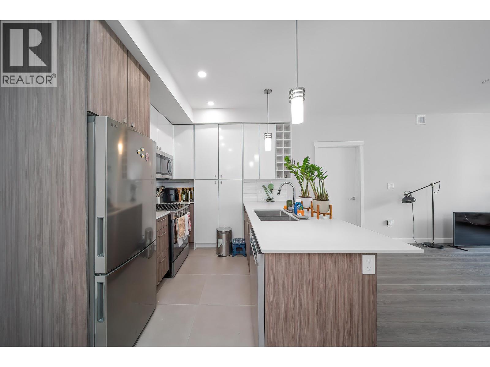 303 23200 Gilley Road, Richmond, British Columbia  V6V 0C7 - Photo 8 - R3114982